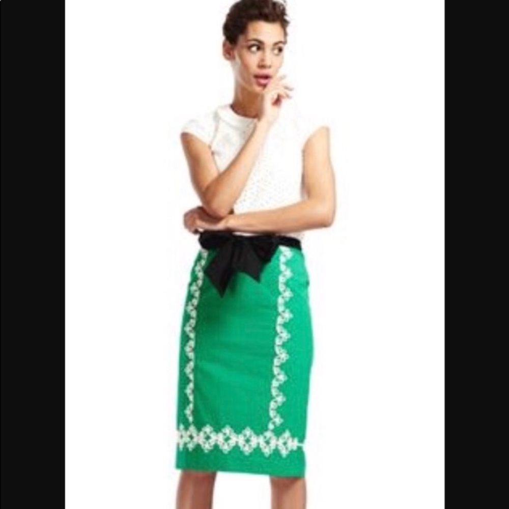 Boden Green Skirt with White Lace Detail